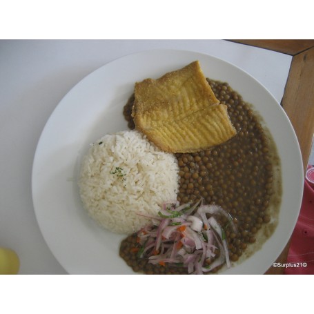 Menu Pescado frito con lentejitas